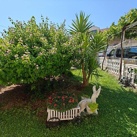 Vikeli Apartamento Trogir Exterior foto