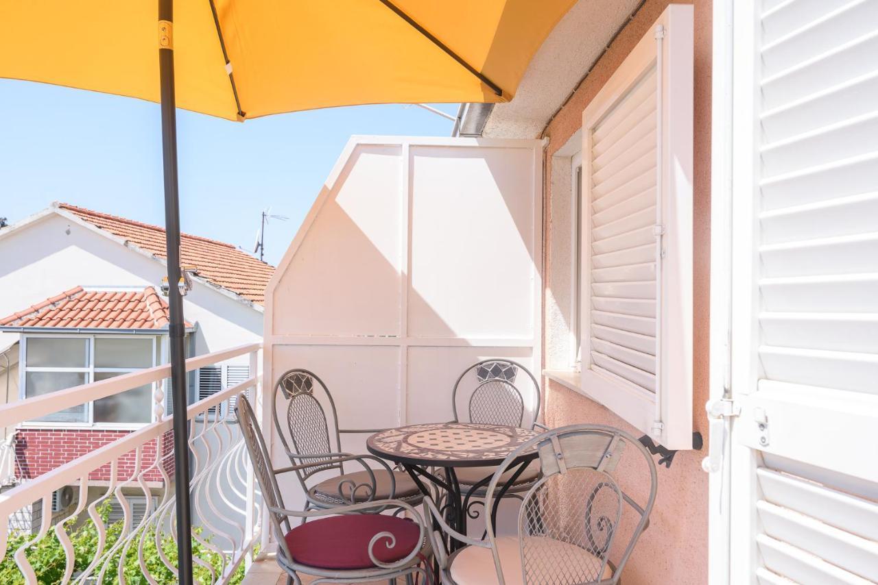 Vikeli Apartamento Trogir Exterior foto