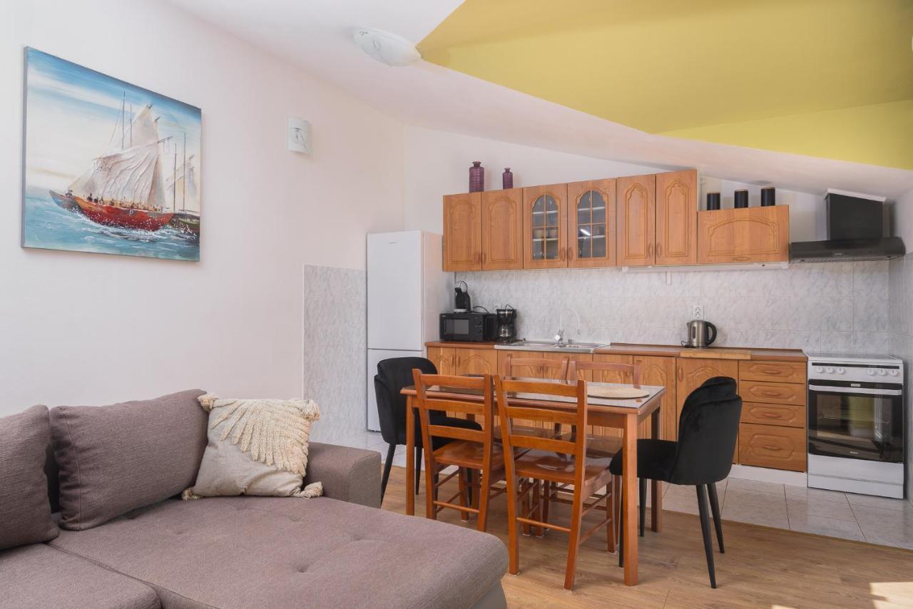 Vikeli Apartamento Trogir Exterior foto