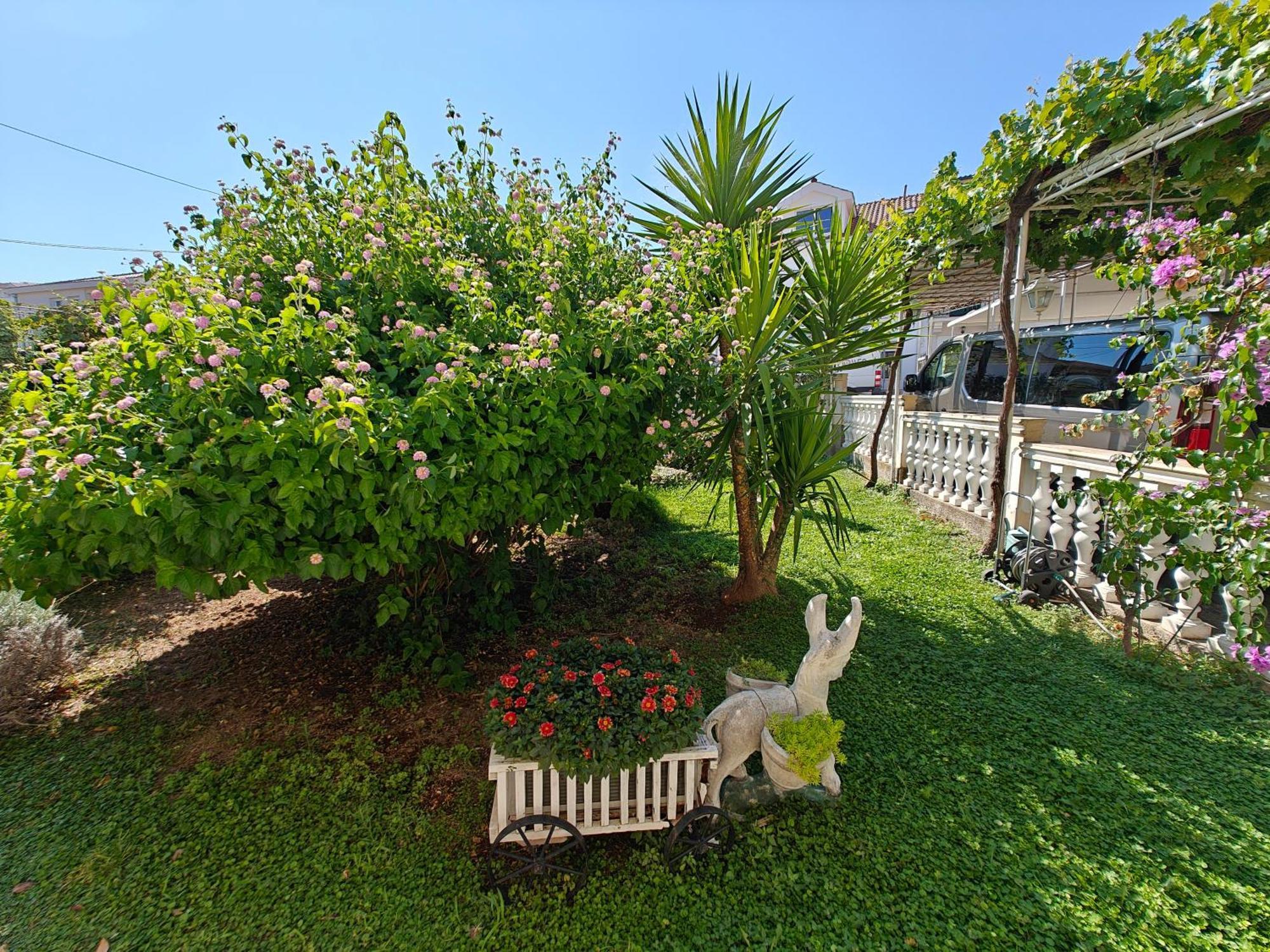 Vikeli Apartamento Trogir Exterior foto