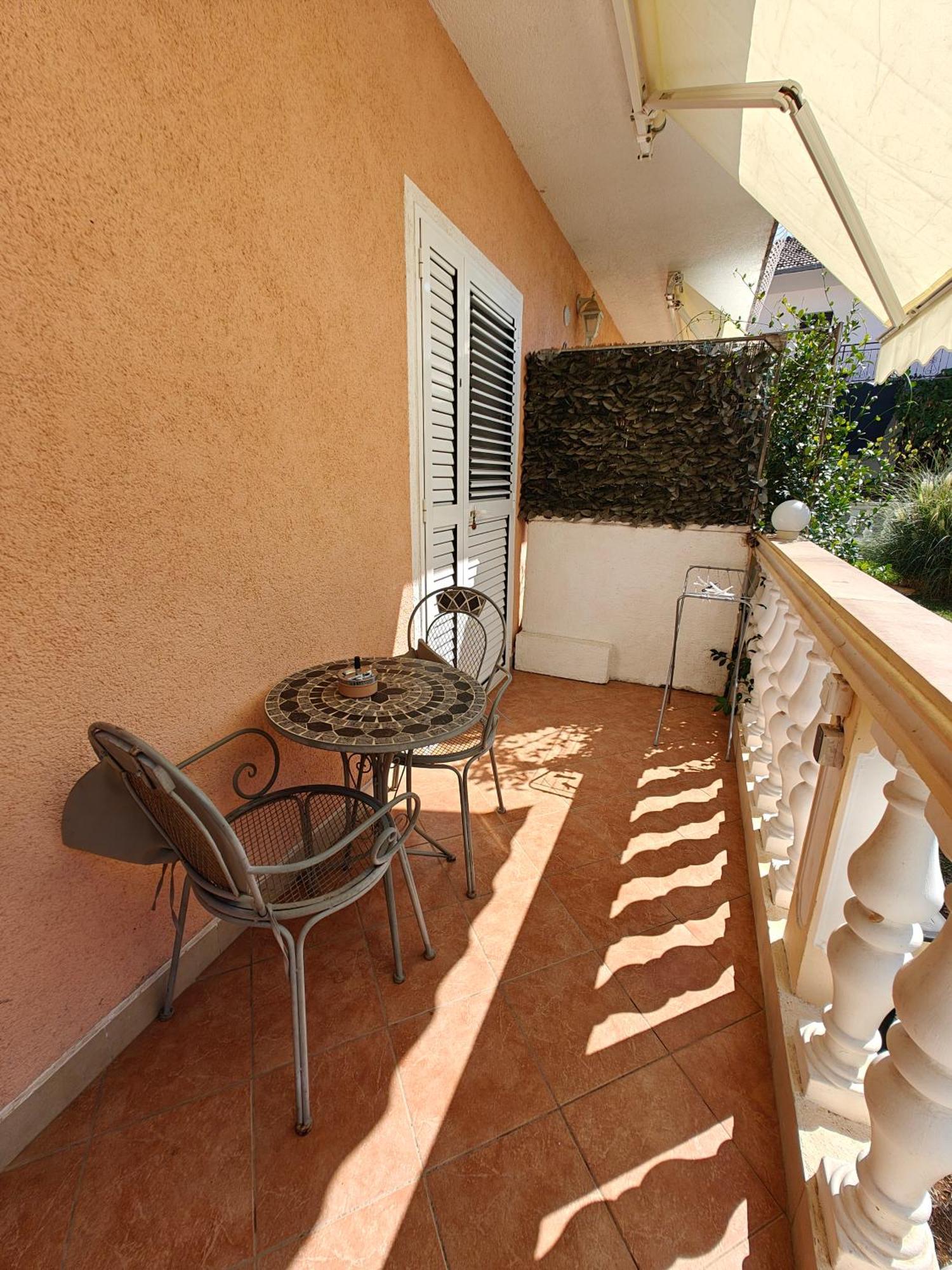 Vikeli Apartamento Trogir Exterior foto